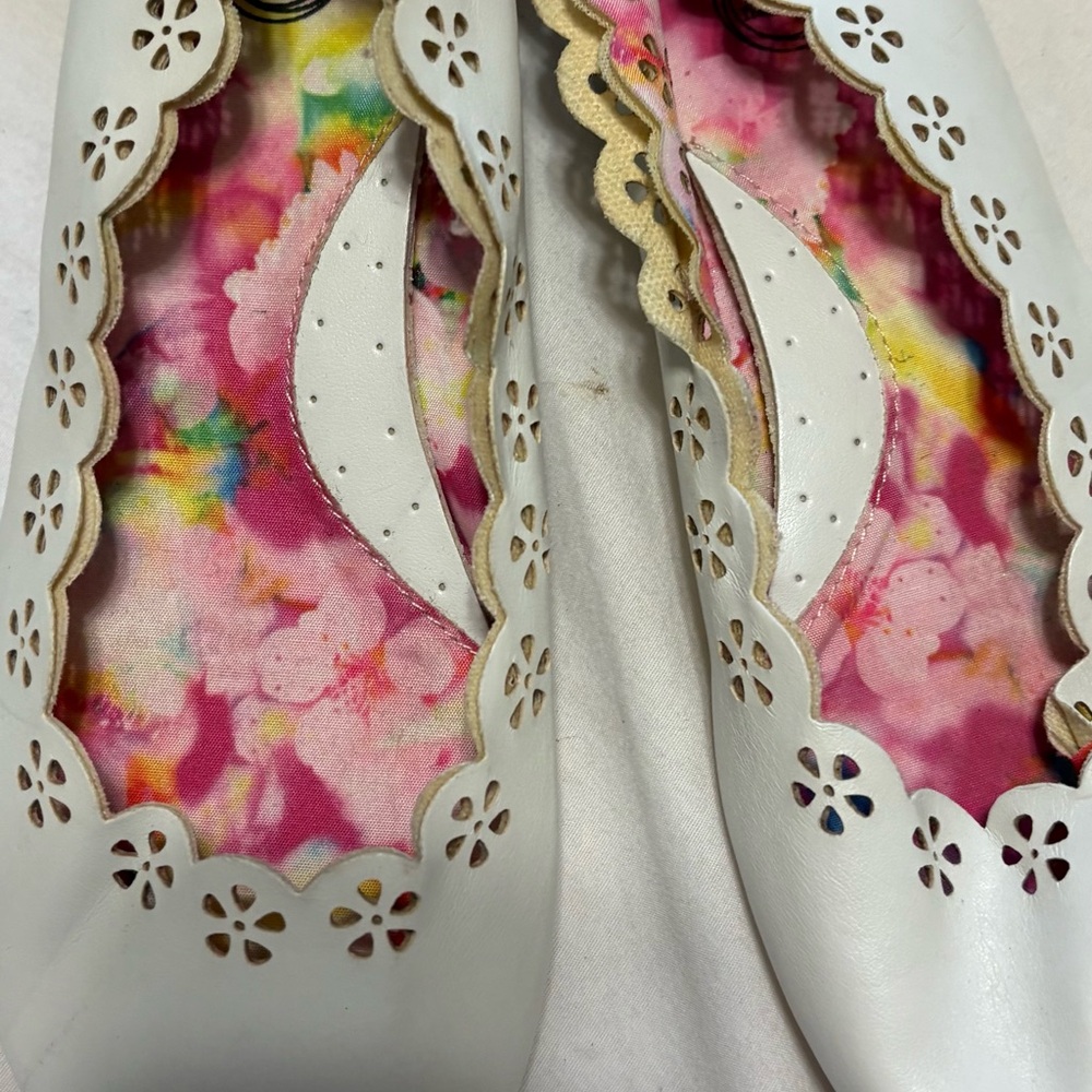 Wonder Nation White Women's Shoes - Picture 6 of 6